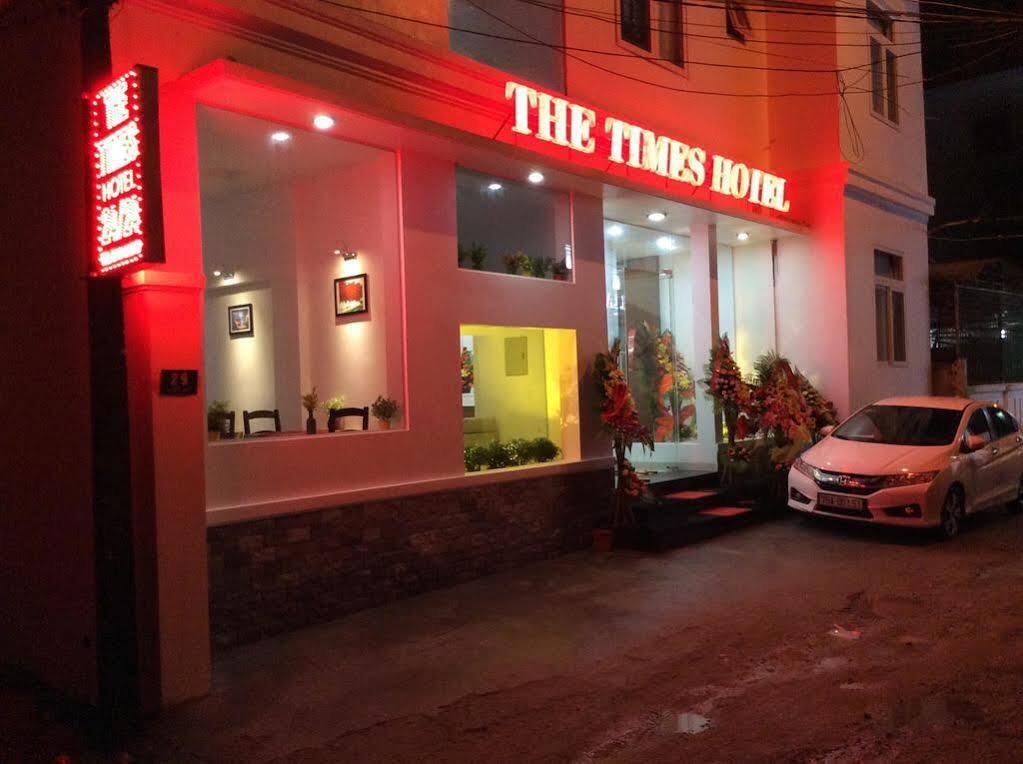 The Times Hotel Hue Exteriör bild
